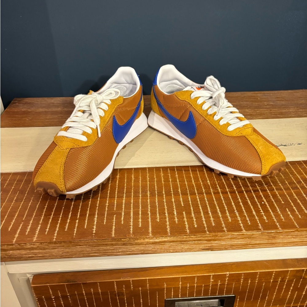 NEW!! W Nike LD-1000 Desert Ochre Women’s Sneakers, Size 10.5 - Picture 5 of 9